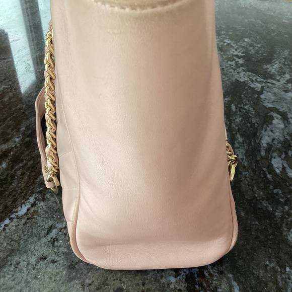 TORY BURCH Alexa Flat Tote Shell Pink Gold chain handles - Picture 11 of 11